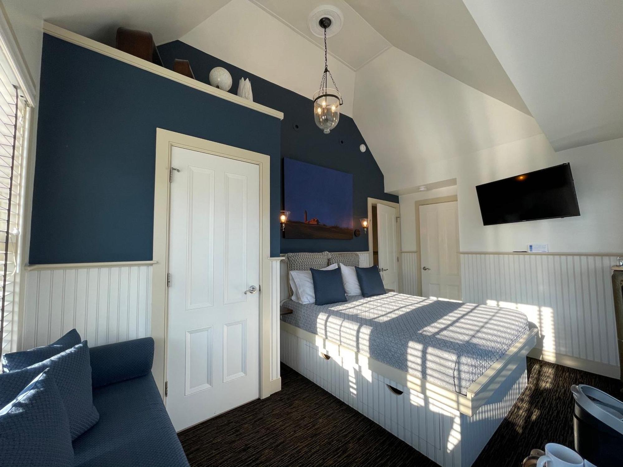 White Porch Inn Провинстаун Экстерьер фото