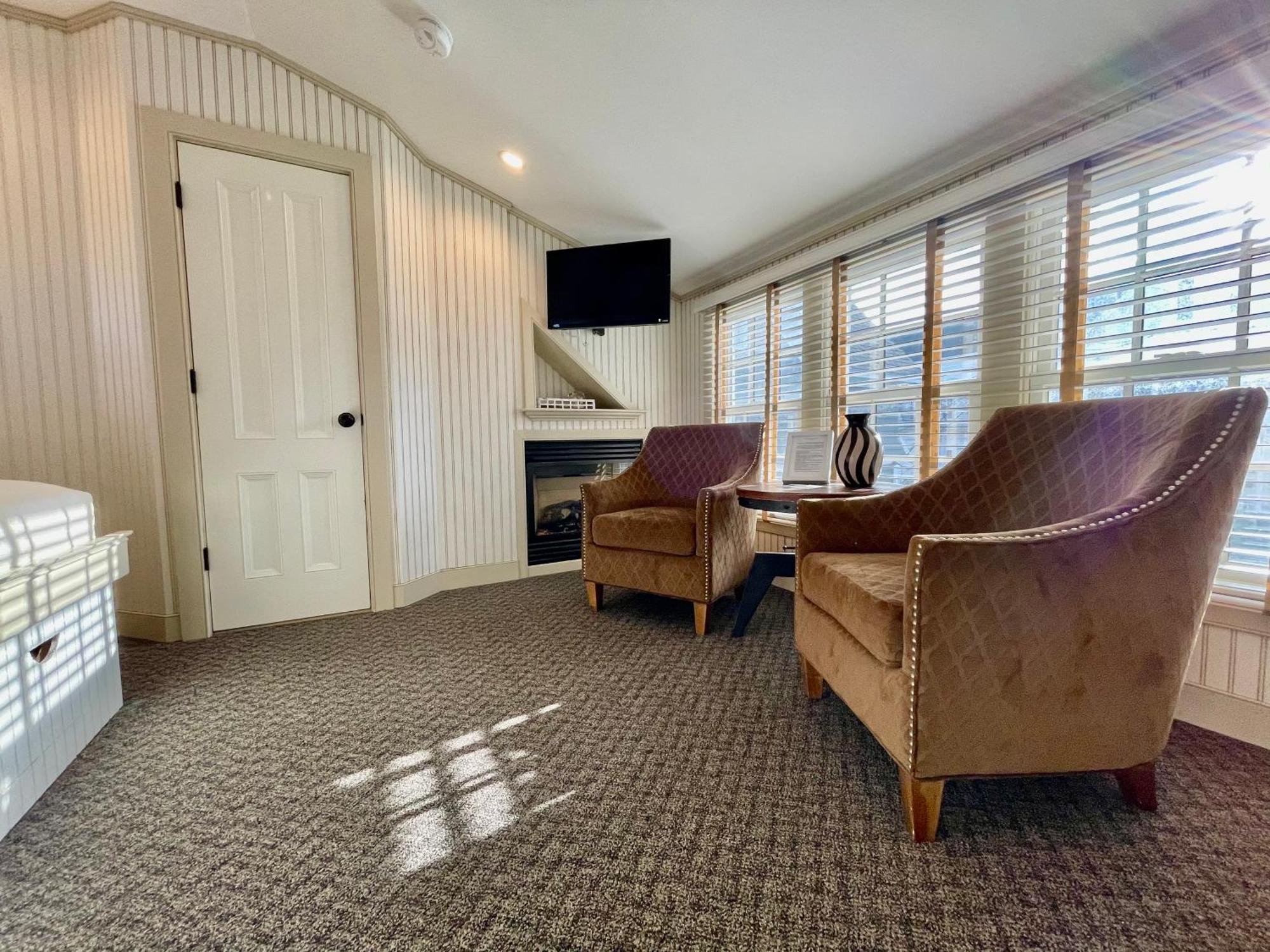 White Porch Inn Провинстаун Экстерьер фото