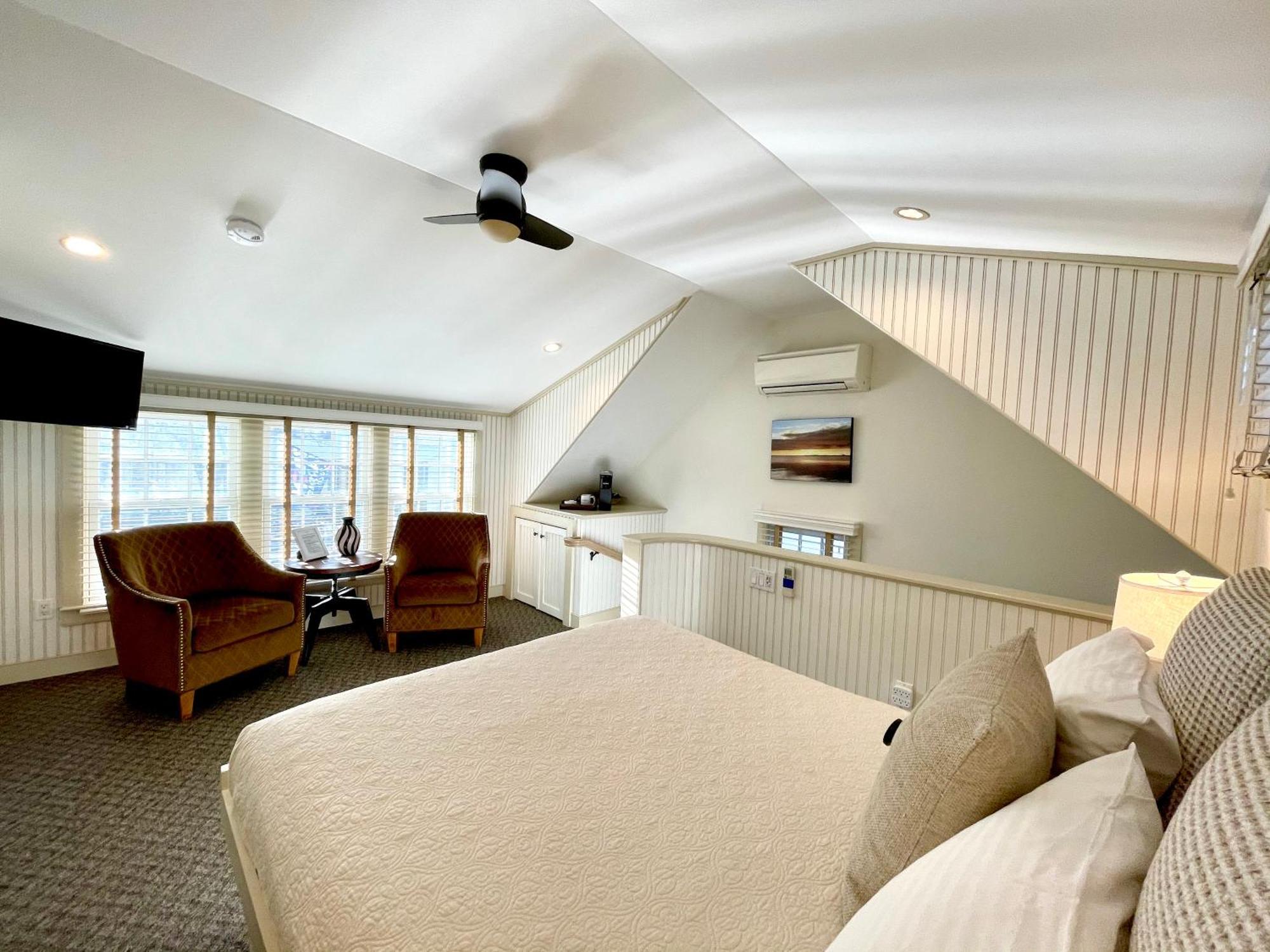 White Porch Inn Провинстаун Экстерьер фото